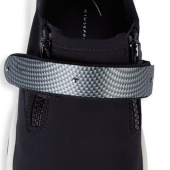 giuseppe zanotti⭐️ NIB carbon fiber strap trainers - Picture 12 of 13
